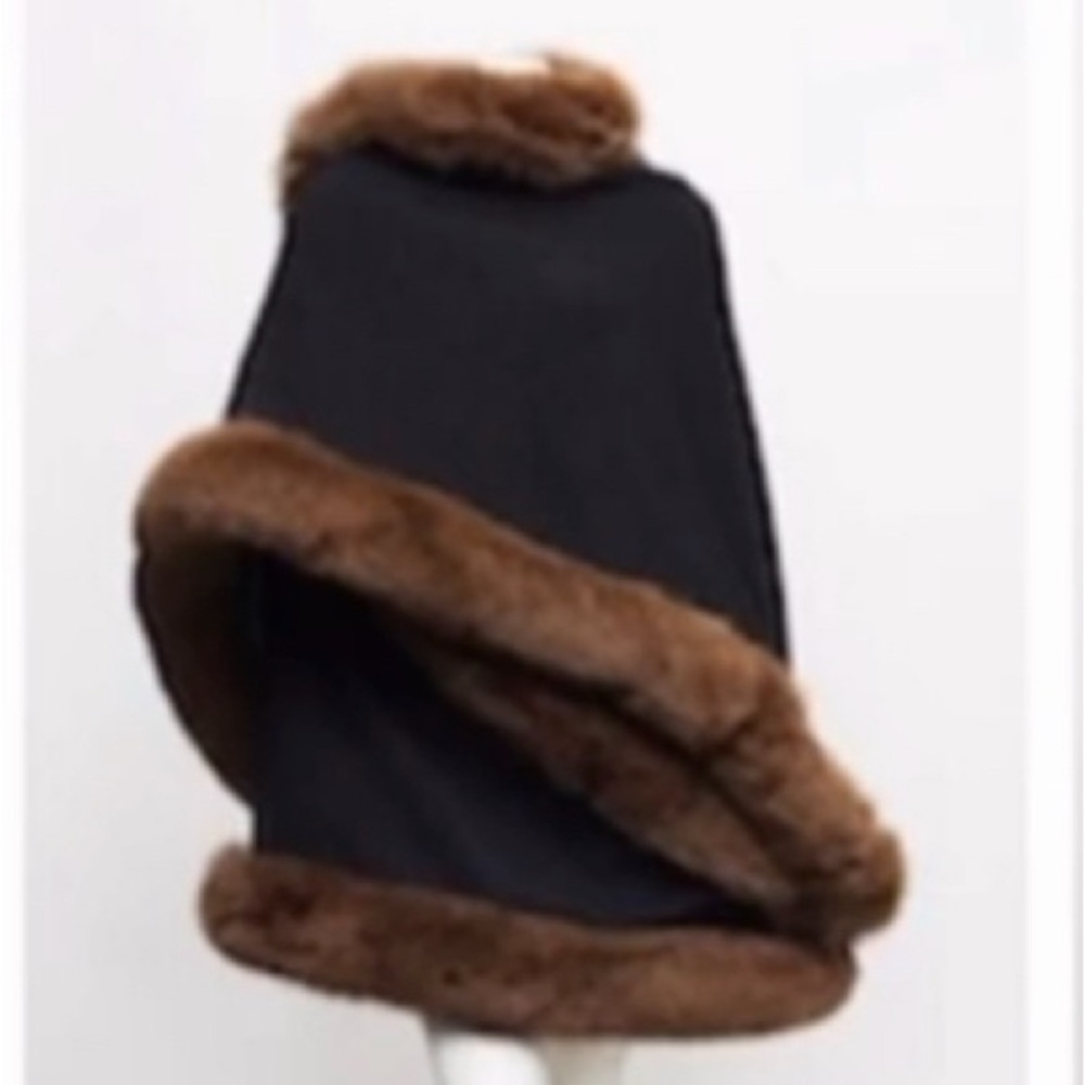 Gray WoolCape with Brown Fox Fur Trim